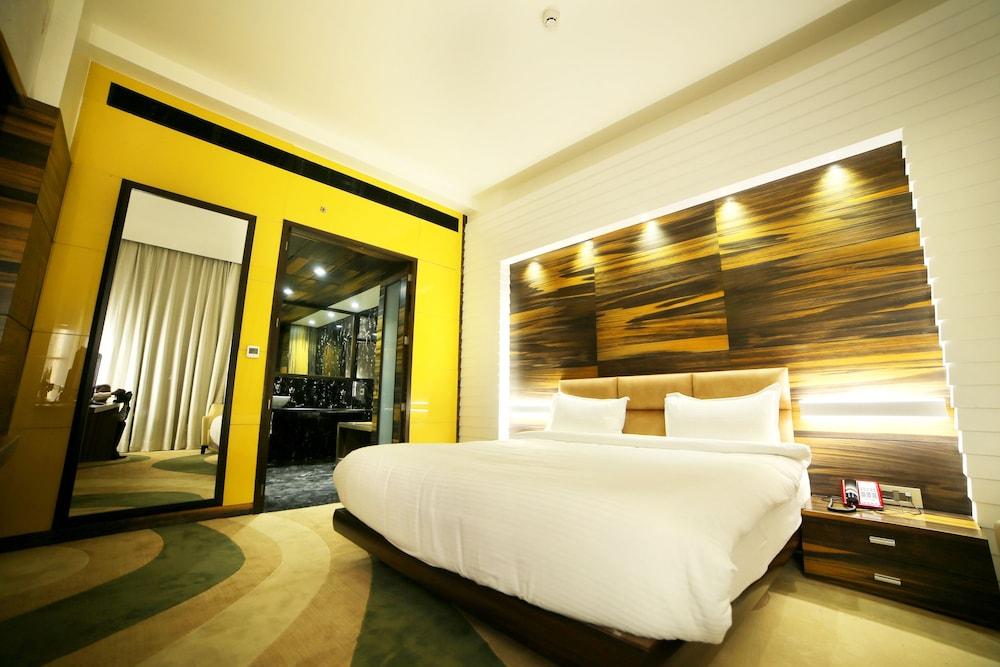 Golden Blossom Imperial Resorts Λάκναου Εξωτερικό φωτογραφία