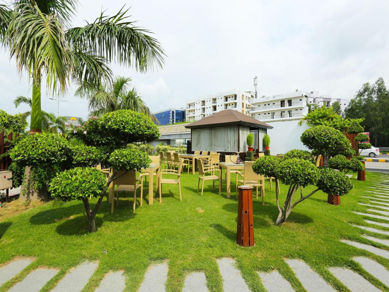 Golden Blossom Imperial Resorts Λάκναου Εξωτερικό φωτογραφία